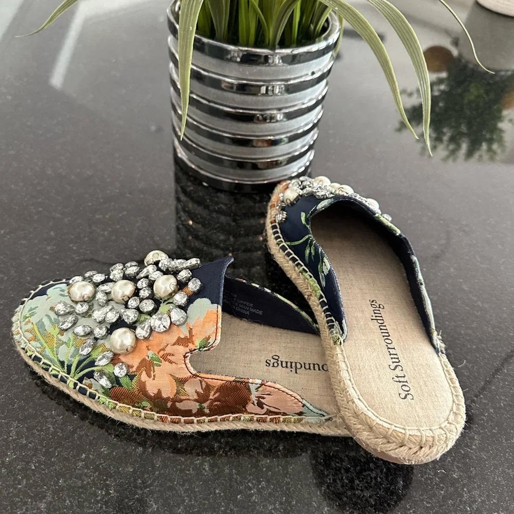NWOT Soft Surroundings Embellished Floral Espadrille Loafers - Picture 3 of 4